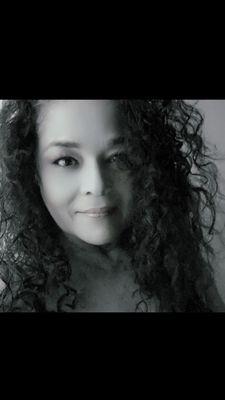 Photo of Laura L.