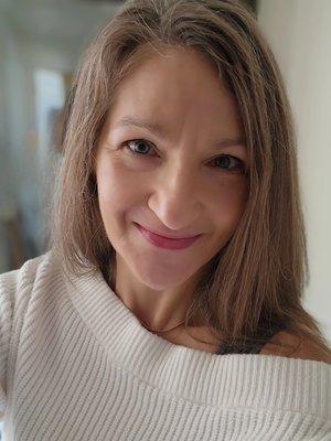 Photo of Laura R.