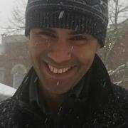 Photo of David R.
