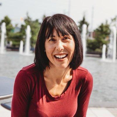 Photo of Linda M.