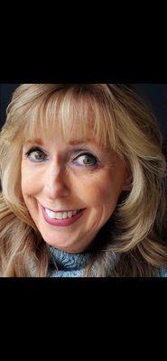 Photo of Lynda M.