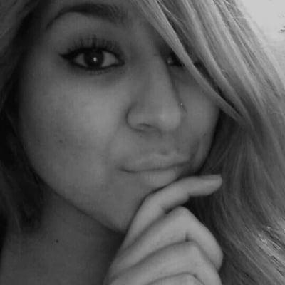 Photo of Veronica E.