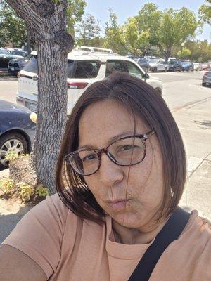 Photo of Lisa W.