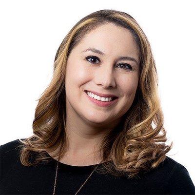 Photo of Laura L.