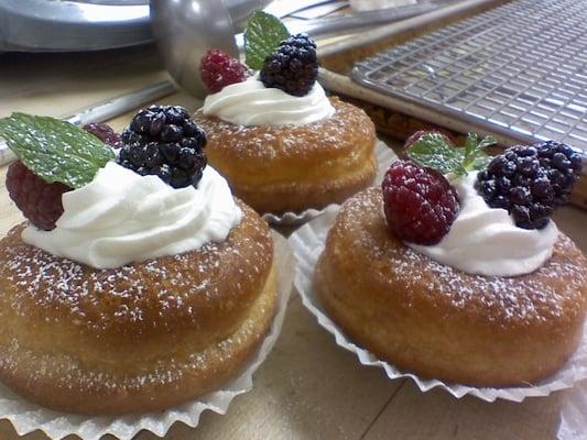 photo of Gime More F.