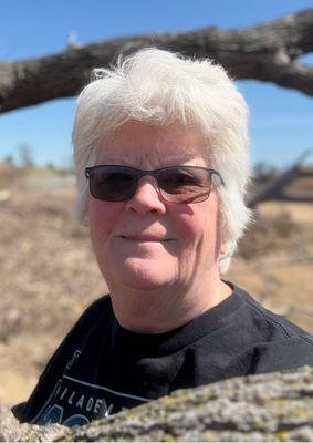 Photo of Elaine L.