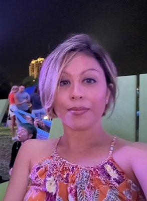 Photo of Julie D.