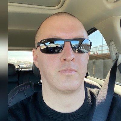 Photo of Dustin G.