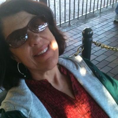 Photo of Linda M.