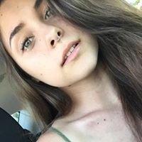 Photo of Lauren V.