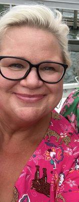 Photo of Liz W.