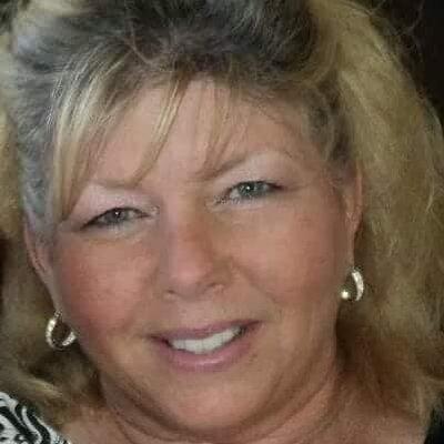 Photo of Deborah G.