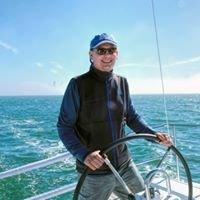 Photo of Andrew D.