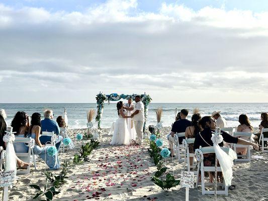 photo of Obeachweddings O.