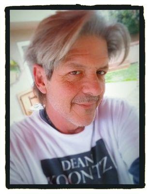 Photo of Gary L.