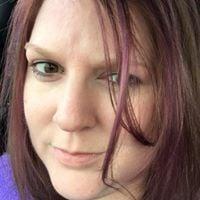 Photo of Laurie K.