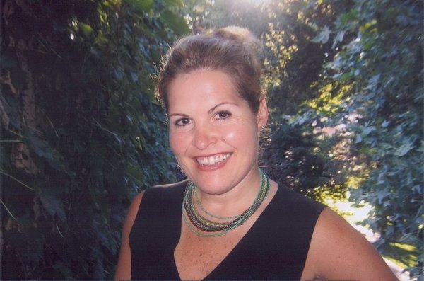 Photo of Julie M.