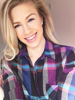 Photo of Laura K.