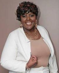 Photo of Gina G.
