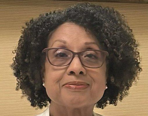 Photo of Lois B.