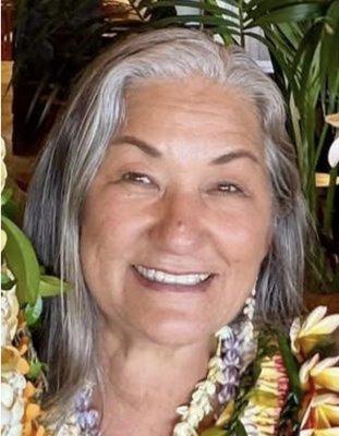 Photo of Laurie K.