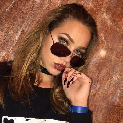 Photo of Izzy E.