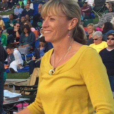 Photo of Linda C.