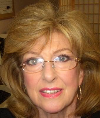 Photo of Lynne C.