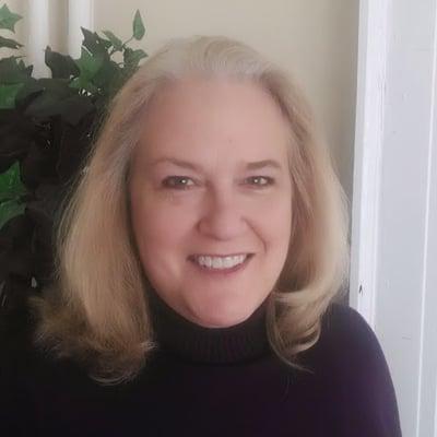 Photo of Leigh K.