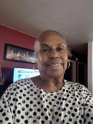 Photo of Sandra F.