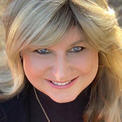 Photo of Stephanie A.