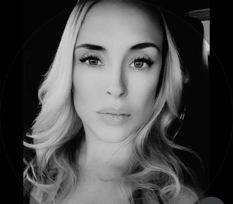 Photo of Erin J.