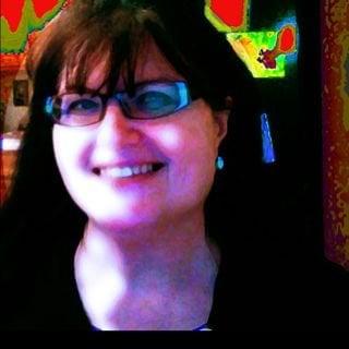 photo of hollyPolyester h.