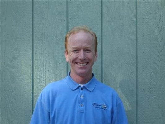 Photo of Wayne R.