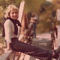 Photo of Diane L.
