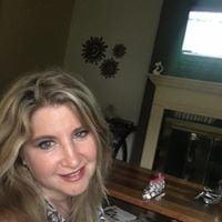 Photo of Laura L.