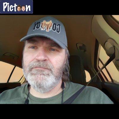 Photo of Richard J.