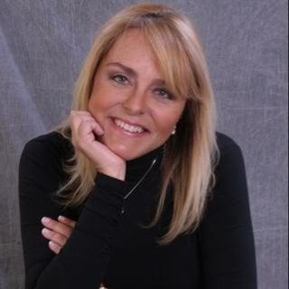 photo of Elizabeth R.