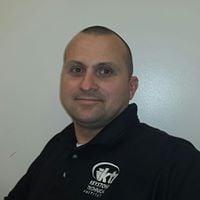 photo of Earl R.
