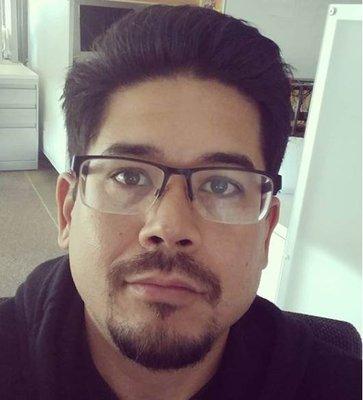 Photo of Derek T.