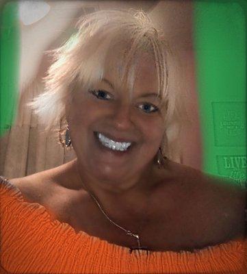 Photo of Lisa B.
