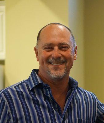 Photo of Larry B.