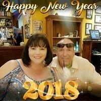 photo of Mari N Angel G.