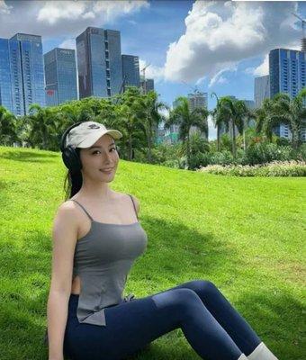 Photo of Annika M.