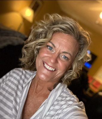 Photo of Julie G.