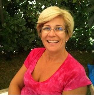 Photo of Colleen L.