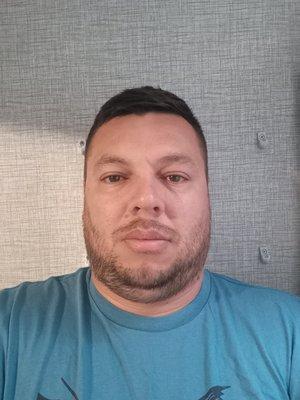 Photo of Julian R.