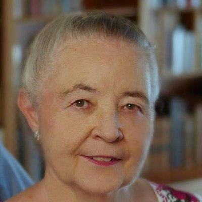 Photo of Lynne O.