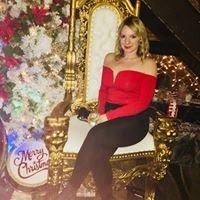Photo of Kari C.