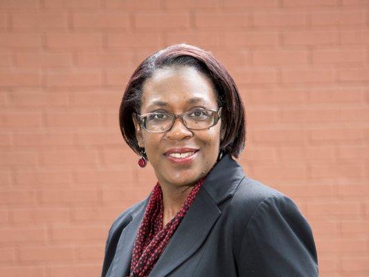 Photo of Ellen R.